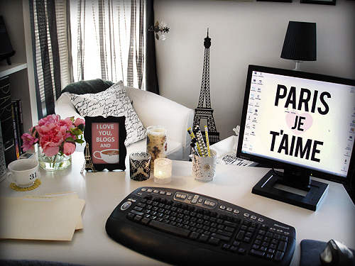 fabulously disheveled chic home offices